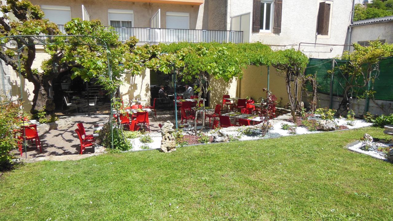 Hotel Restaurant Henry Puy-l'Eveque Exterior photo
